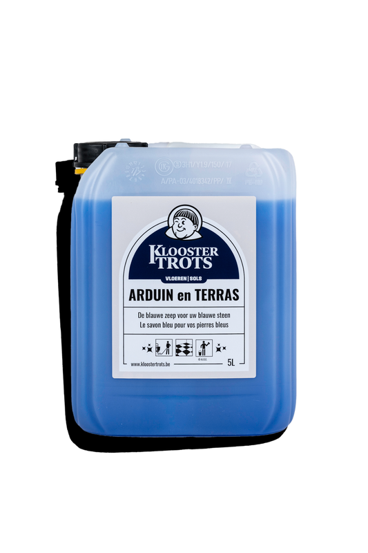grote bidon van 5 liter Kloostertrots arduin en terras zeep. blauwe zeep geschikt voor reiniging blauwe steen.