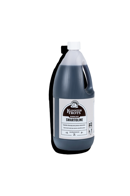 Kloostertrots Swartoline natuurzeep in fles van 2 liter.